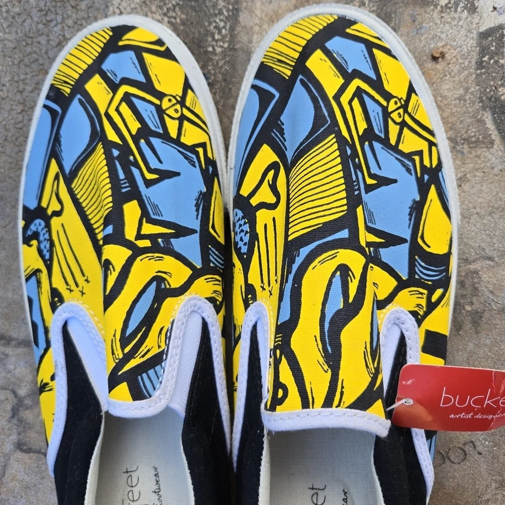 NWT Bucketfeet sz 10 Men Artist Design I AM SLOTH slip-on Shark Graffiti Limited